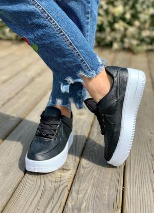 Жіночі шкіряні кросівки nike air force 1 sage ‘black’6 фото