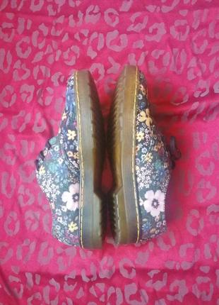 Туфлі, лофери dr. martens floral4 фото