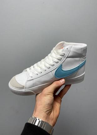 Жіночі шкіряні кросівки nike blazer mid white blue logo найк блейзер2 фото