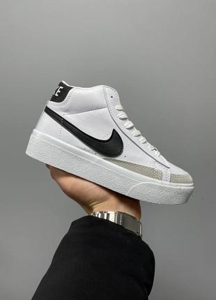 Жіночі шкіряні кросівки nike blazer mid platform ‘white black’ найк блейзер2 фото