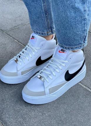 Жіночі шкіряні кросівки nike blazer mid platform ‘white black’ найк блейзер2 фото