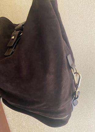 Сумка з натуральної замші коричнева замшева сумка хобо max mara замшевая сумка торба вместительная сумка оригинал5 фото