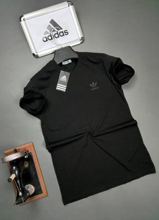 Літня чоловіча чорна футболка з коротким рукавом adidas original