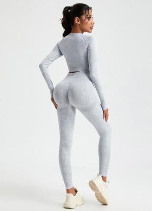 Комплект спортивний рошгард і легінси з пушапом ефектом сірий s