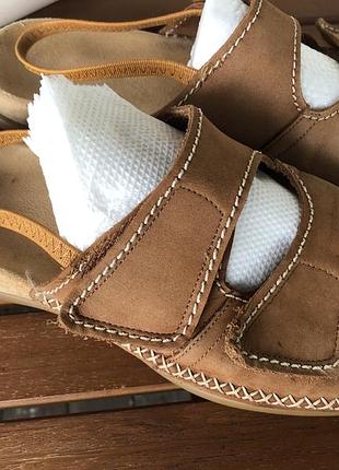 Босоніжки шльопки