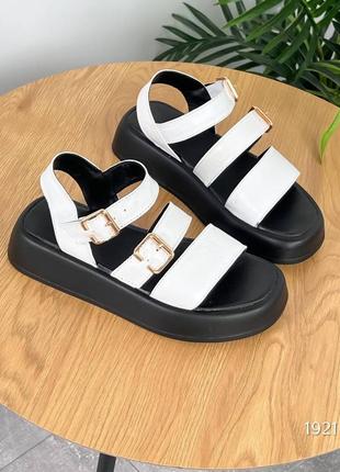 Босоножки кожа 36-40