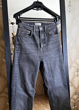 Джинсы от zara