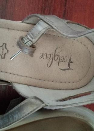 Босоножки кожаные.5 фото