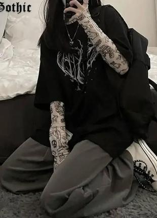 Женская стильная оверсайз футболка с принтом сердца