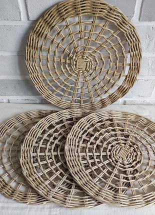 Подставки для сервировки стола, под горячее