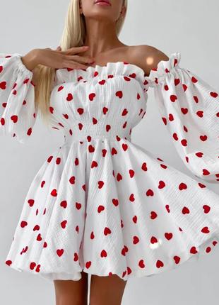 Хлопковое нежное платье  с пышной юбкой в сердечках муслин