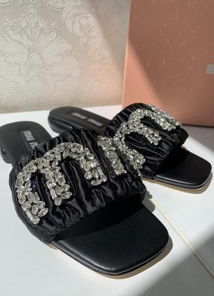 Шлепки miu miu шлепанца босоножки сандалии