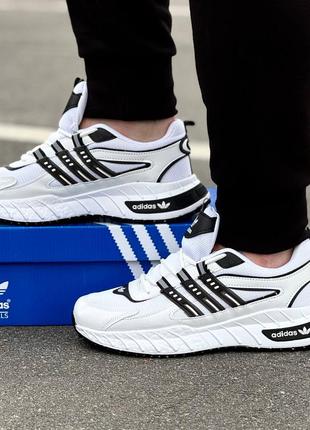 Кросівки чоловічі adidas білі4 фото