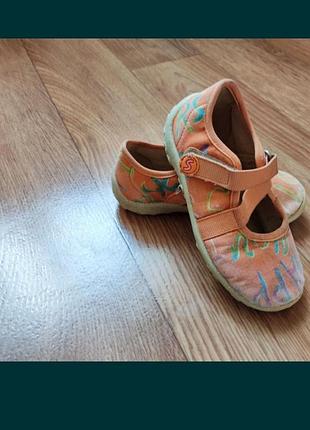 Тапочки для дівчинки 25 розмір