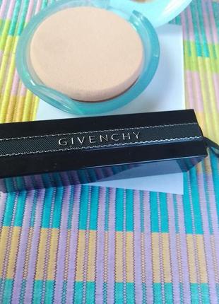 Givenchy,помада в оттенке 13, rouge interdit