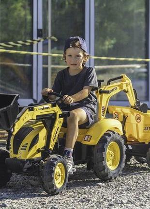 Дитячий трактор на педалях з причепом, переднім та заднім ковшами falk 2086w komatsu (колір - жовтий)1 фото
