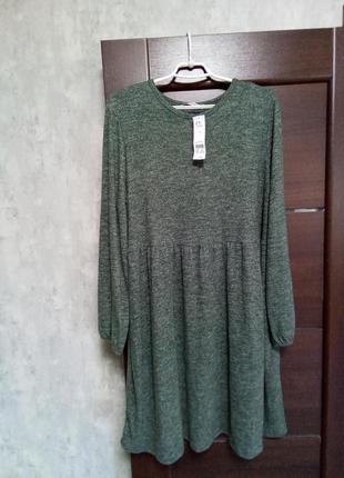 Брендовое новое теплое платье р.16.