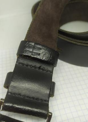 Кожаный ремень с поворотной пряжкой