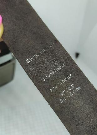 Кожаный ремень с поворотной пряжкой