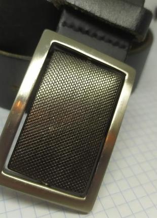 Кожаный ремень с поворотной пряжкой