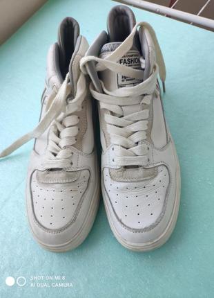 Кожаные кроссовки хайтопы