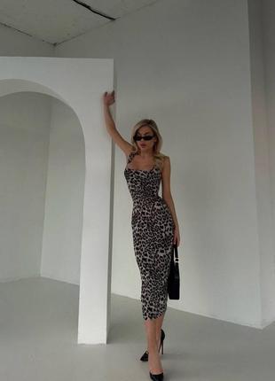 Леопардова обтягуюча сукня 🐆