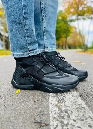 Чоловічі кросівки nike huarachi gripp zip treple black6 фото