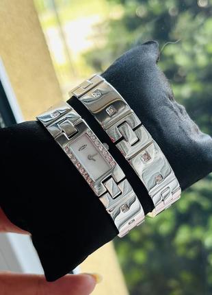 Женские часы rotary с кристаллами swarovski!