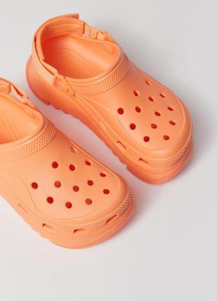 Крокс класік хайкер клог платформа помаранчеві crocs hiker xscape clog persimmon10 фото