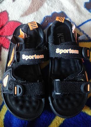 Сандалі босоніжки