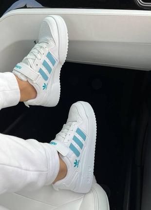 Жіночі шкіряні кросівки adidas forum low 84 white blue адідас форум знижка3 фото