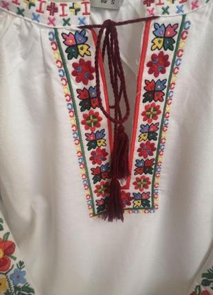 Вышиванка женская