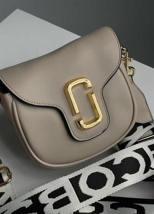 Сумка у стилі marc jacobs small saddle bag beige6 фото