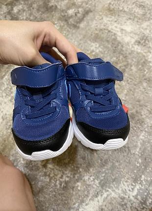 Кроссовки nike оригинал,на мальчика