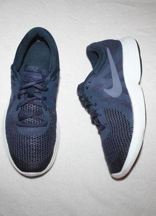 Кросівки фірми nike 38,5 розміру за устілкою 25 см