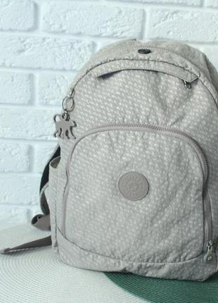 Зручний практичний рюкзак kipling, оригінал. з рідною підвіскою мавпочкою.