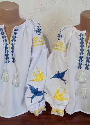 Патріотична вишиванка для дівчаток "ластівки"
