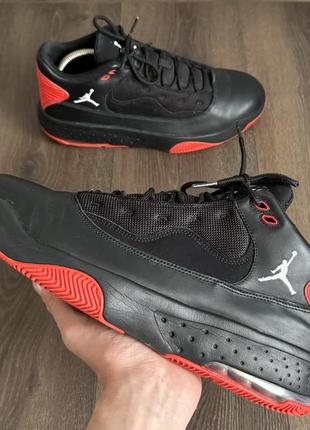 Баскетбольные кроссовки nike air jordan max aura 2