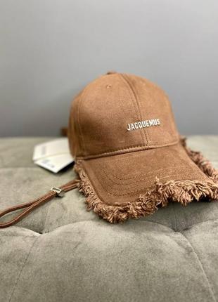 Кепка в стилі jacquemus