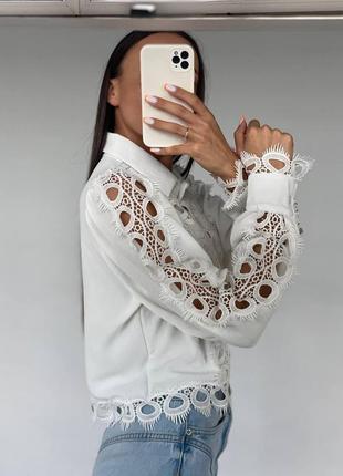 Женская красивая рубашка с кружевом. женская рубашка креп-жатка