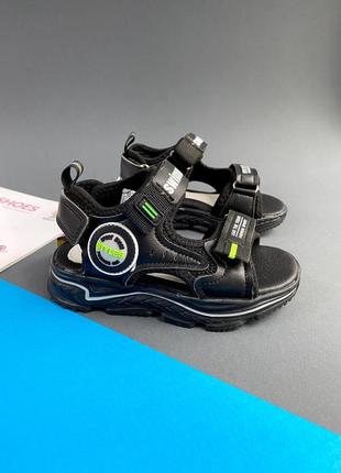 Стильні та легенькі босоніжки для хлопчиків