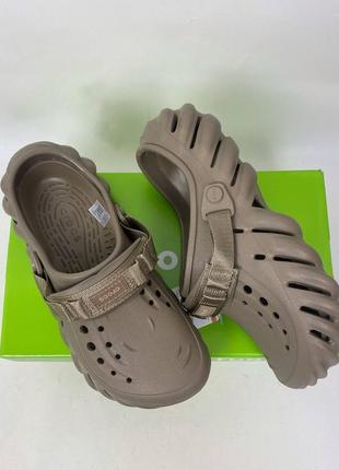 Crocs echo clog khaki мужские и женские кроксы хаки2 фото