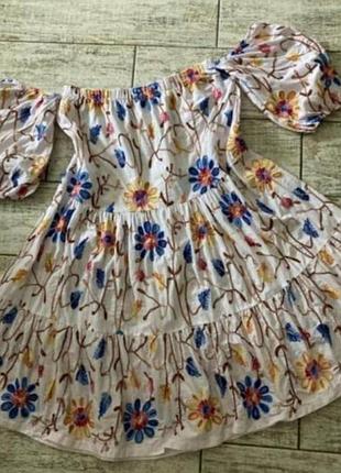 Вышитое платье zara 34-36