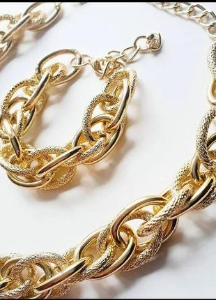 Широкий браслет на руку золото