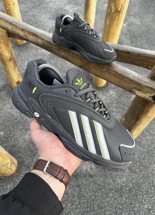 Кросівки adidas oztral