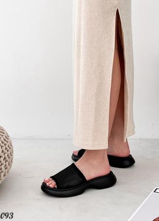 Трендові шкіряні шльопанці сітка