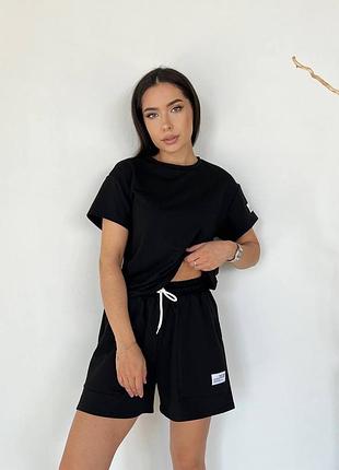 Костюм: шорти та футболка🌸