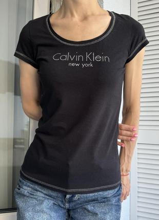 Футболка calvin klein