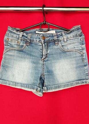 Жіночі джинсові шорти