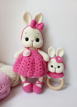 Набор для девочки, вязаная игрушка зайка, погремушка грызунок зайка, ручная работа